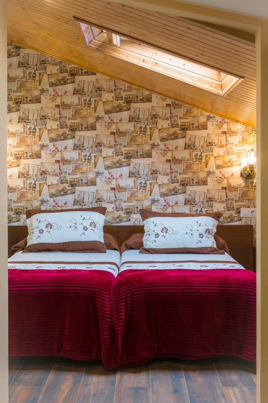 Pension Arca O Pedrouzo Buitenkant foto